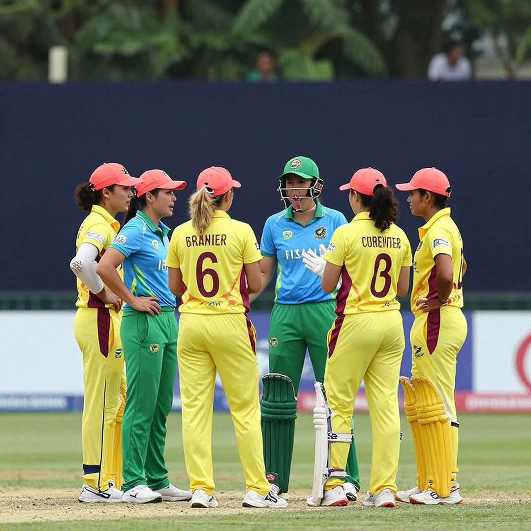 मुनीबा अली कप्तान, चार स्पिनर, दो तेज़ गेंदबाज़ — और एक लाइन जो PCB ने कभी नहीं लिखी